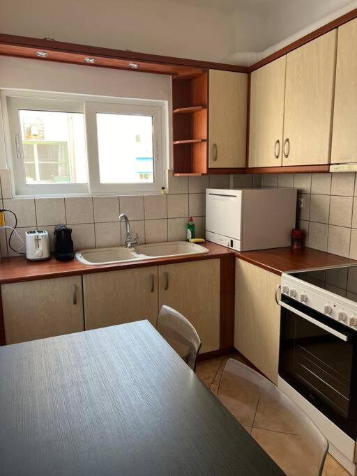 4Th Floor Cosy Apartment In Metaxourgeio Athene Buitenkant foto